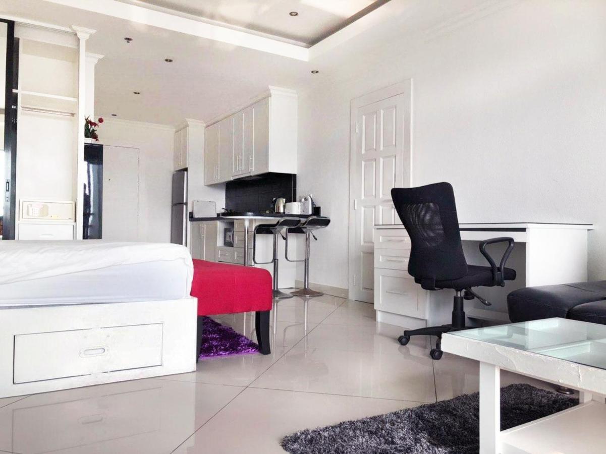 Vtsix At View Talay 6 Otel Pattaya Dış mekan fotoğraf