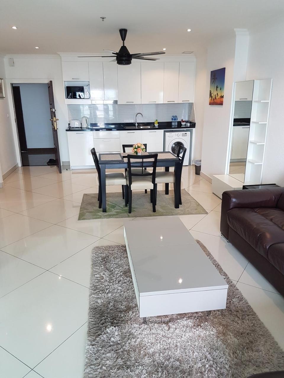 Vtsix At View Talay 6 Otel Pattaya Dış mekan fotoğraf