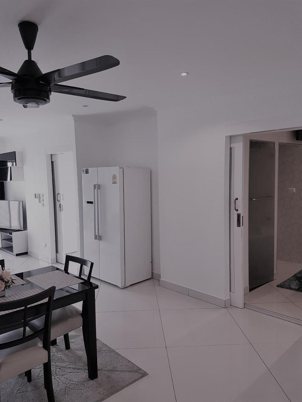 Vtsix At View Talay 6 Otel Pattaya Dış mekan fotoğraf